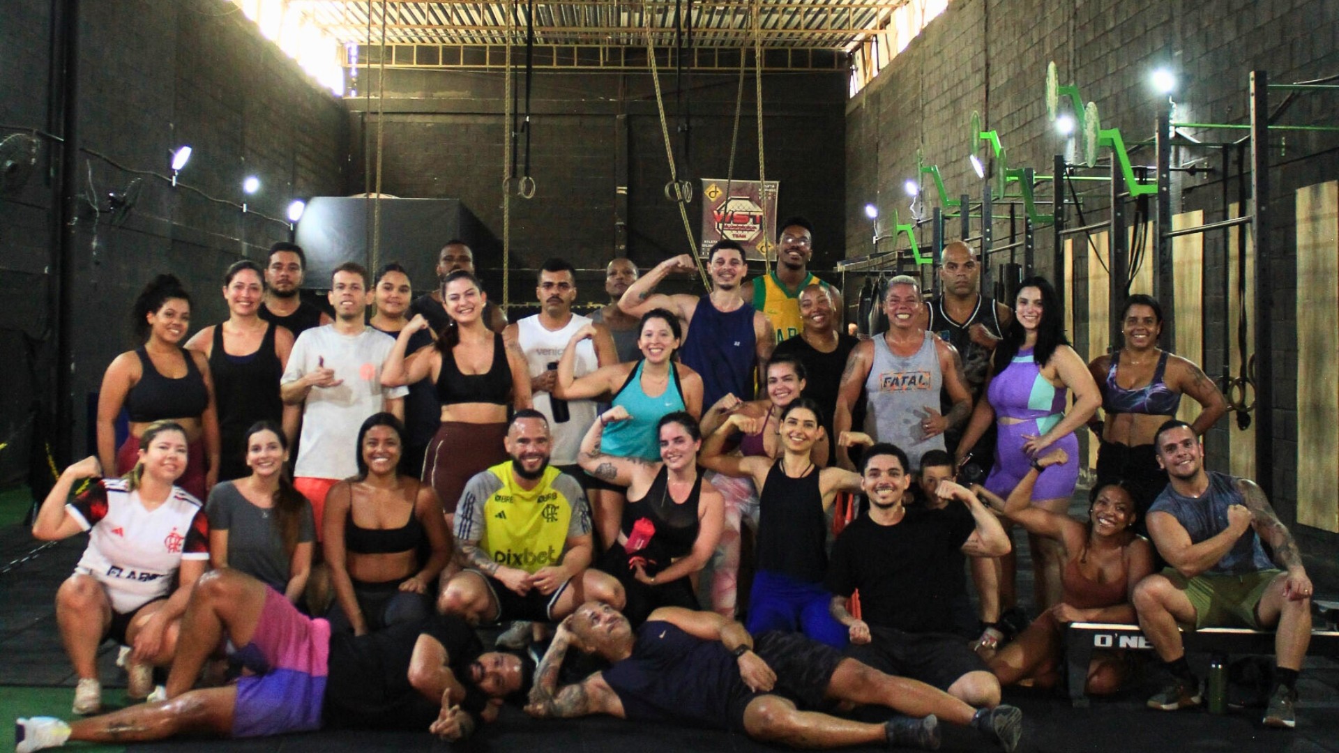 Foto da turma do Cross após o Aulão de Sábado